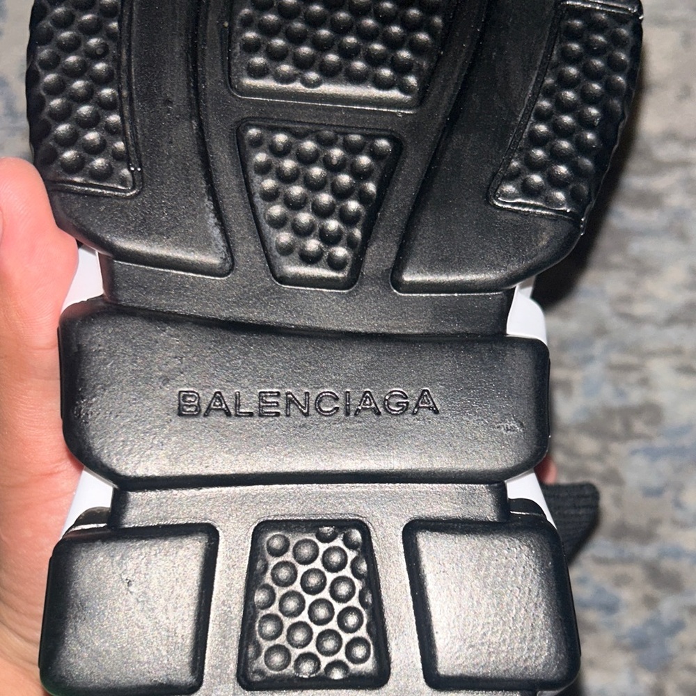 Balenciaga Monochrome Athletic Footwear - Picture 4 of 5